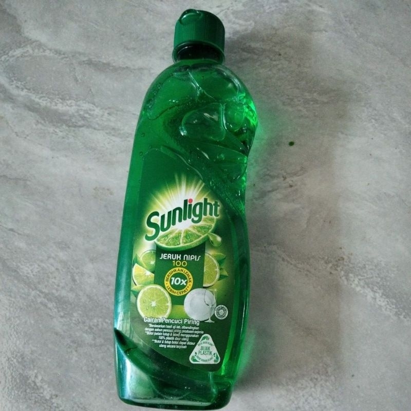 cairan pencuci piring sunlight jeruk nipis 100 botol 400 ml