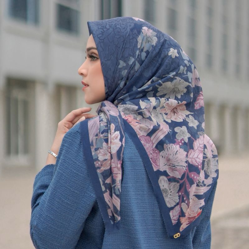Preloved Buttonscarves Daisy Blue