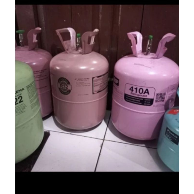 Tabung freon bekas kosongan