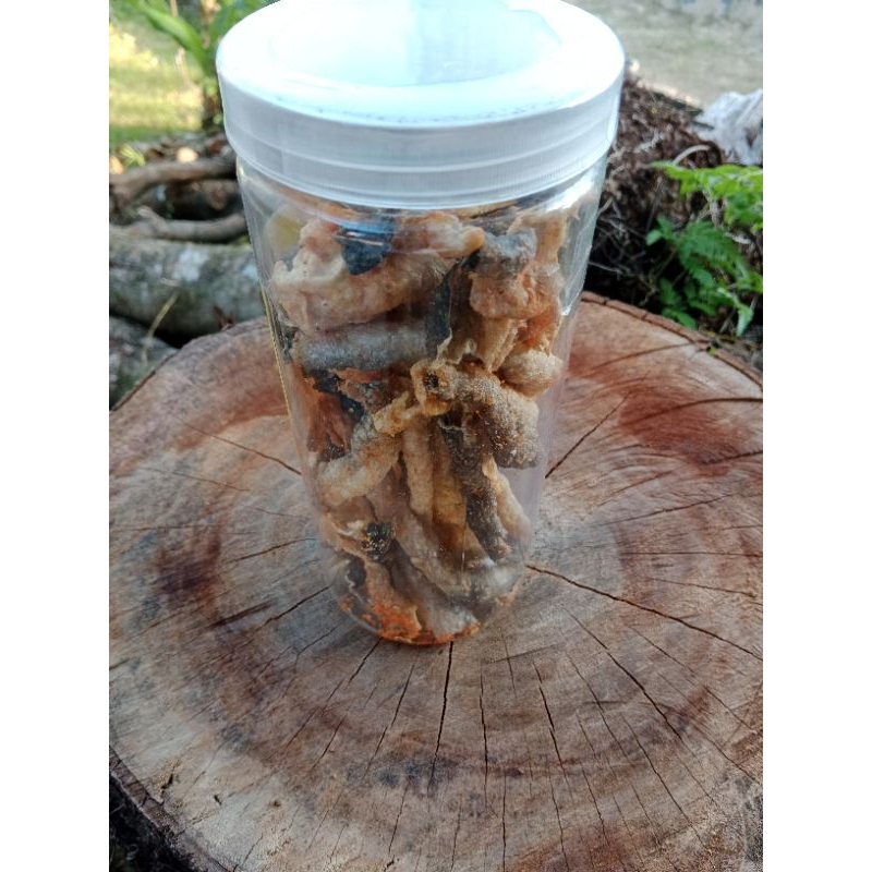 

kerupuk kulit ikan patin kriukkk, fish skin. kemasan toples ekonomis
