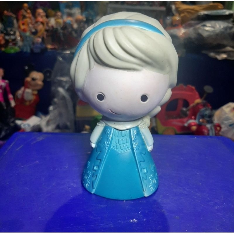 mainan / figure dikoleksi elsa frozen disney. elsa frozen chibi disney vietnam