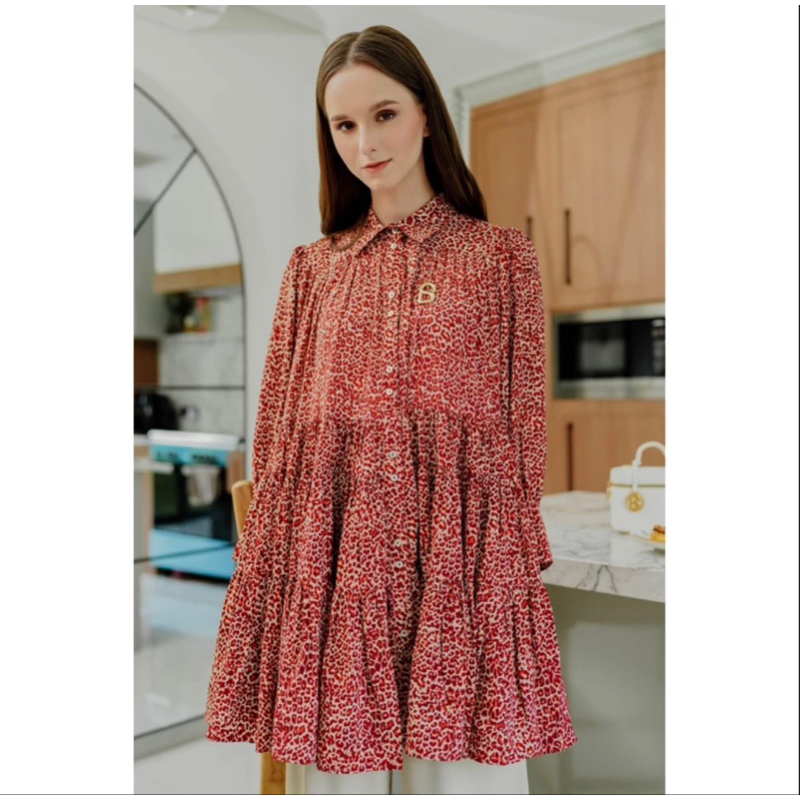 DOUBLE BUTTON RUFFLE SHIRT BENANG JARUM BUTTONSCARVES