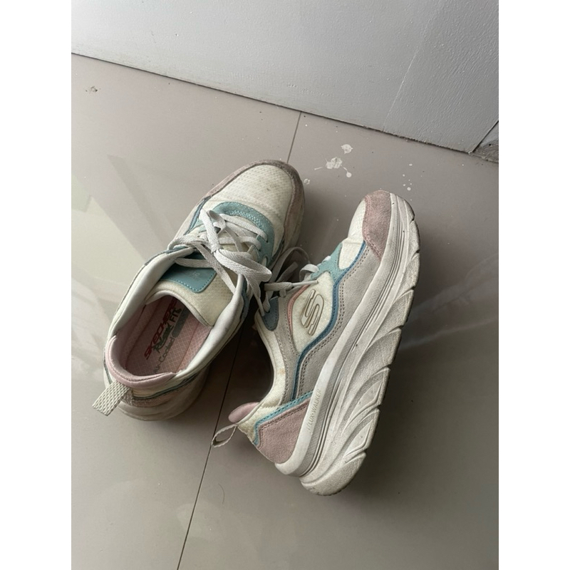 preloved skechers shoes women
