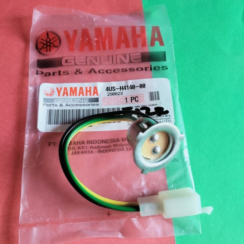 SOKET LAMPU DEPAN FITING LAMPU DEPAN FIZ R ORIGINAL YAMAHA 4US-H4140-00