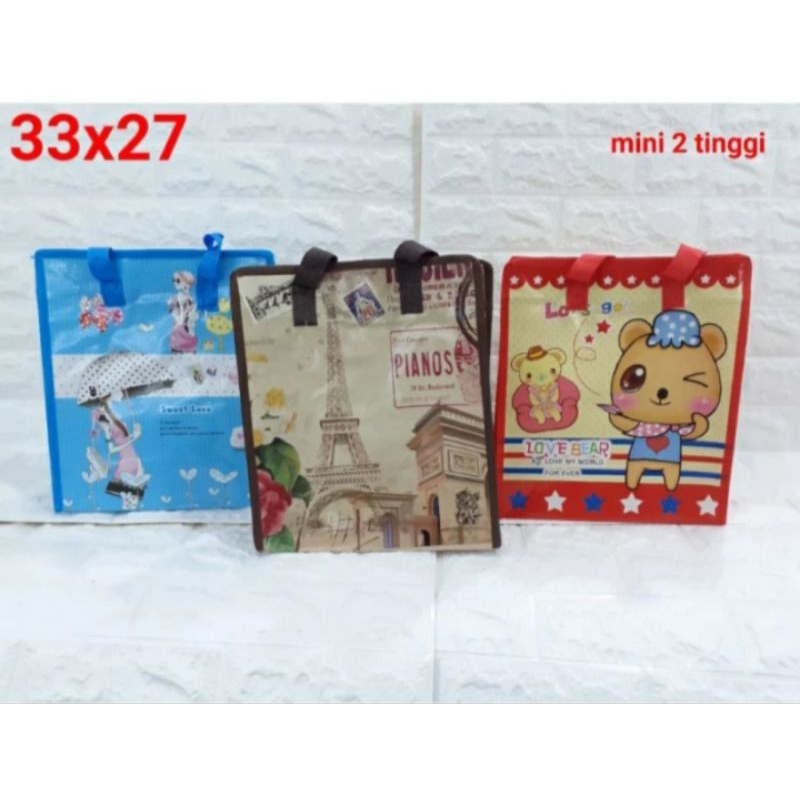 

TAS KOTAK MINI2 TINGGI(32×27'5×12'5cm)