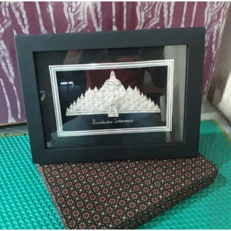 Kerajinan perak wall ornamen / pajangan dinding bentuk Candi Borobudur silver frame hand craft keraj