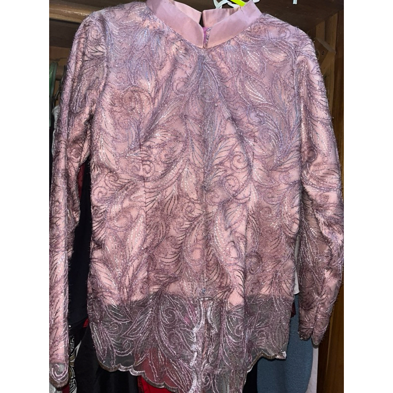 Preloved kebaya wisuda