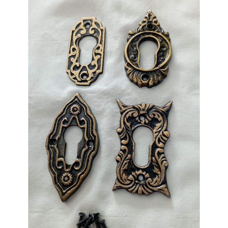 Lubang Kunci Kuningan / Ring Kunci Kuningan Antik Motif