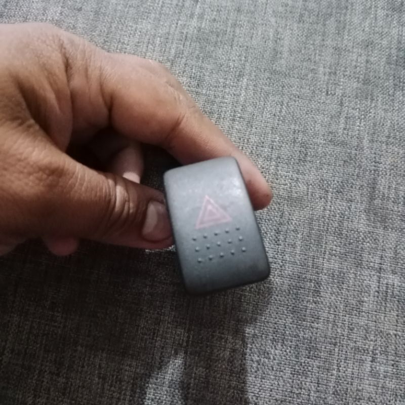 saklar hazard vtis 2001-2005