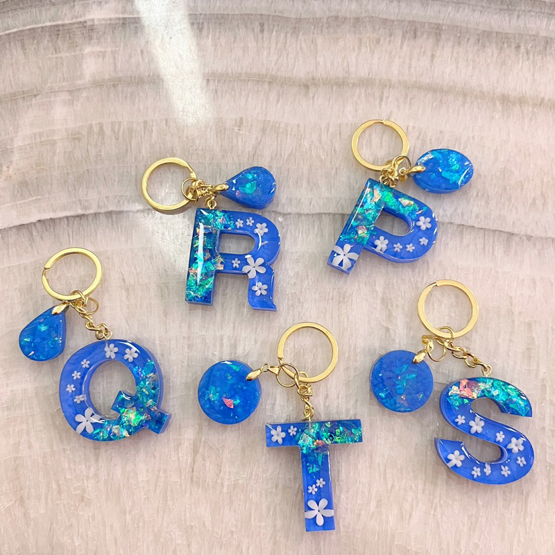 keychain resin alphabet GOLD BLUE gantungan kunci nama huruf premium
