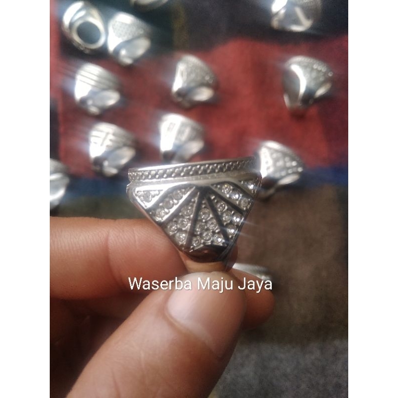 Emban / Ring Titanium Super Mewah Kodian