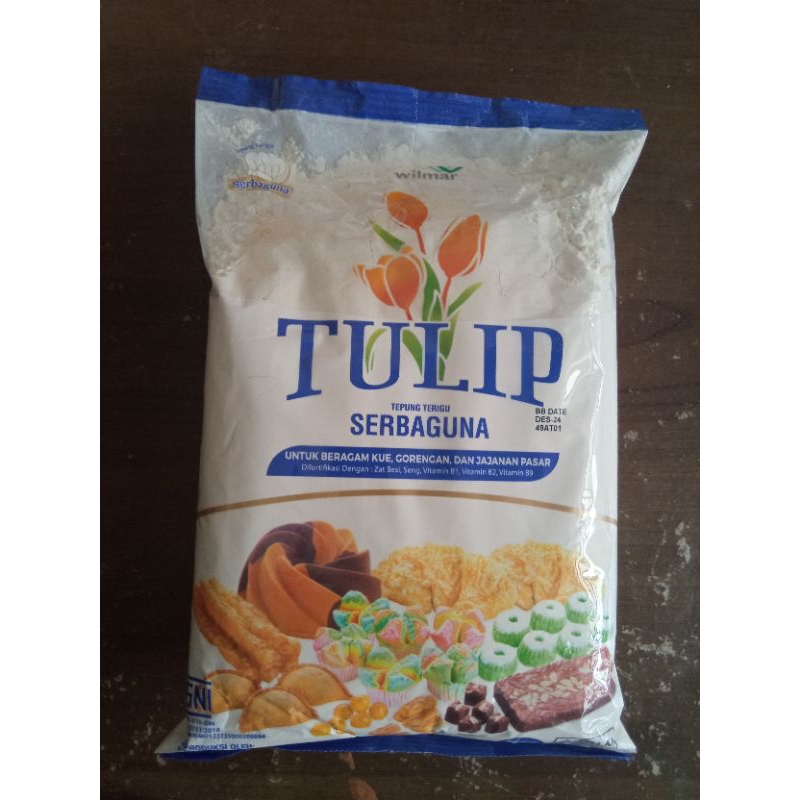 

Terigu TULIP 1 kg