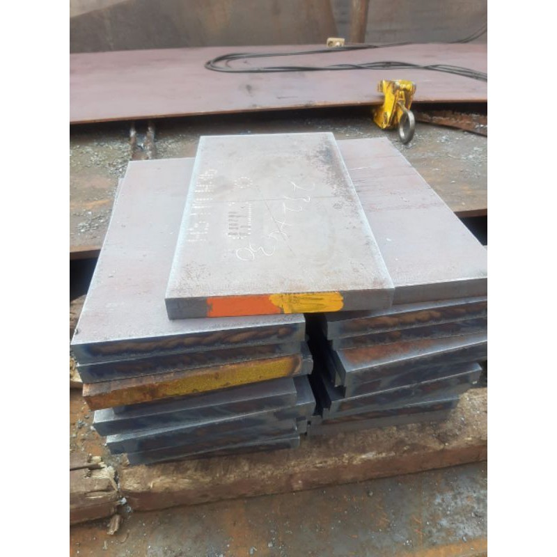 PLAT BESI HITAM TEBAL 8MM POTONGAN PERSEGI/PLAT BESI MURNI SEMUA UKURAN TEBAL 8MM