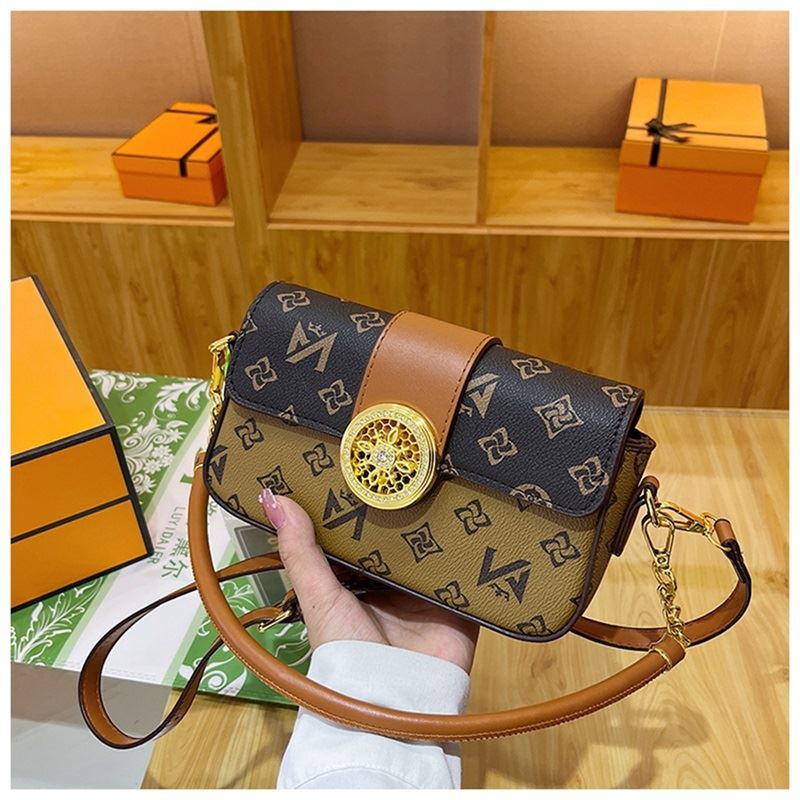 TAS SELEMPANG SLINGBAG MOTIF TULISAN FASHION IMPORT BATAM KOREA CAKEP BAGUS CANTIK KULIT KOKOH KAKU 