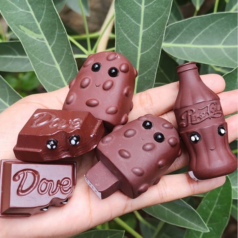 ALASHAN AGATE HEDGIE// ALASHAN AGATE STONE