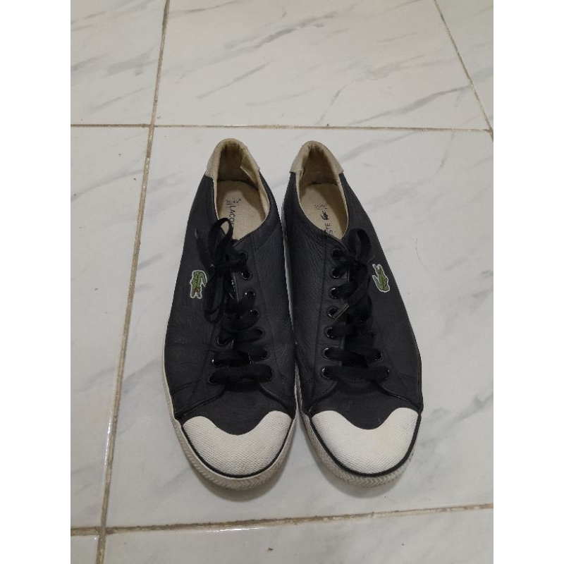 Sepatu Lacoste second