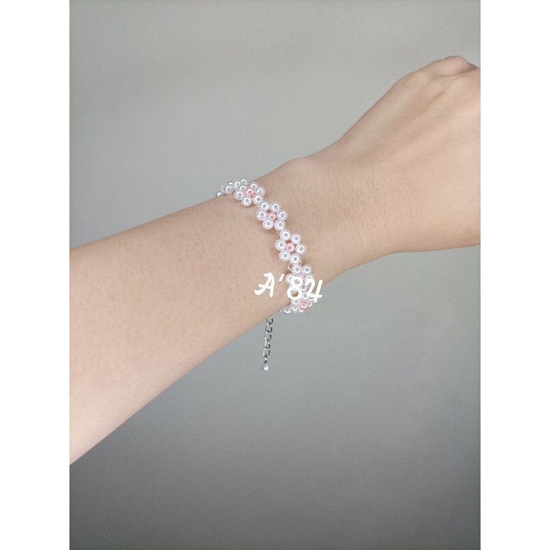 [R_106] Gelang manik mutiara bentuk bunga