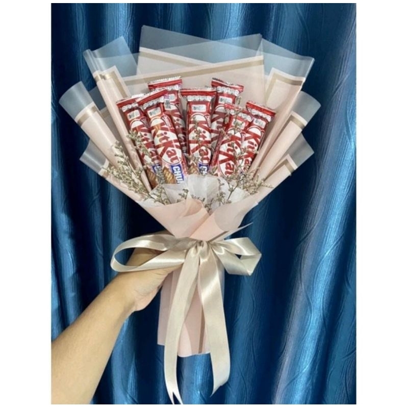 

Bucket Coklat KitKat Red Cute Hadiah Ulang Tahun