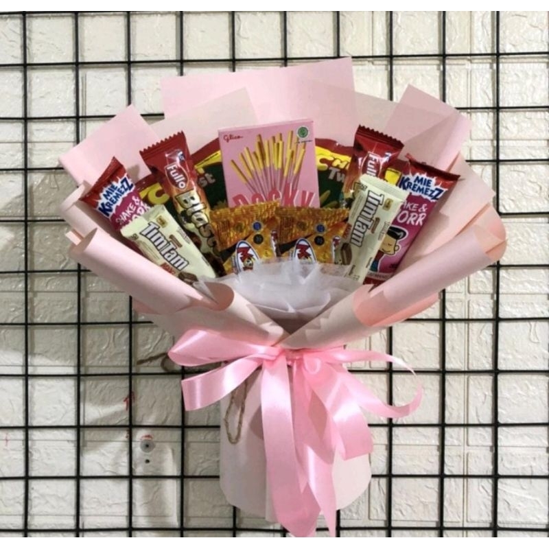 

Bucket Snack Wisuda Pink Cute
