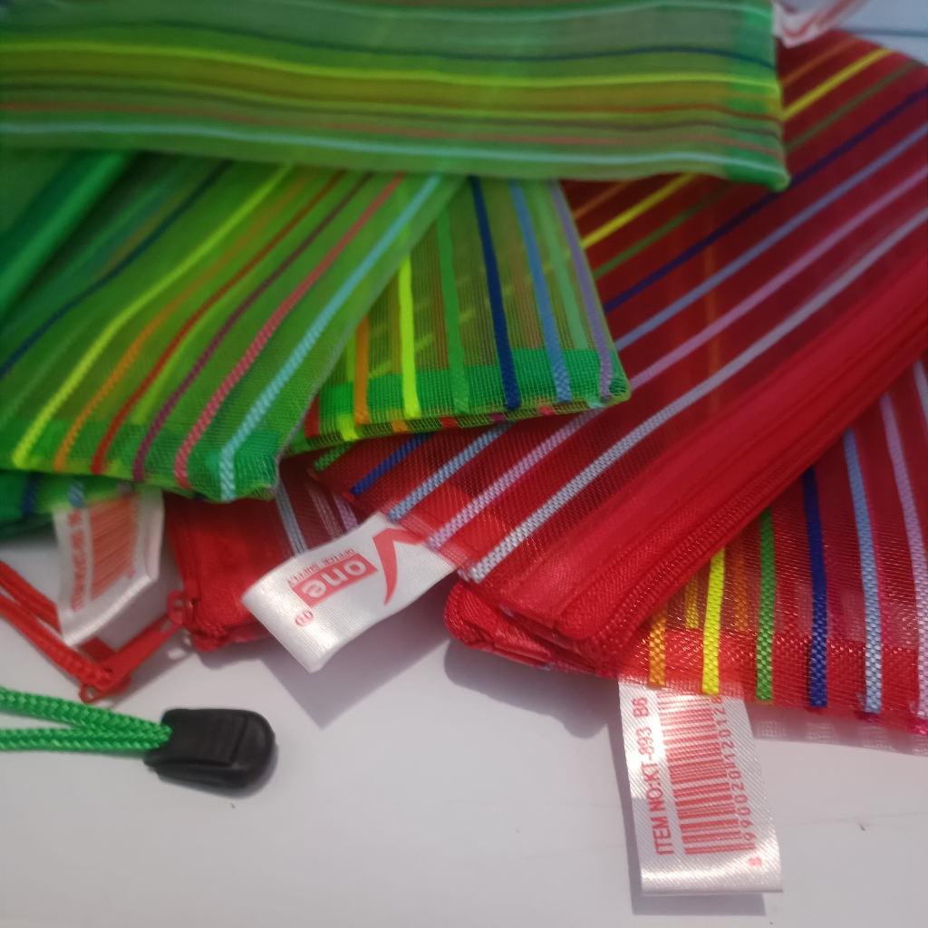 

Vis-1 Tempat Pensil Pocket File Jaring KT-893 B6