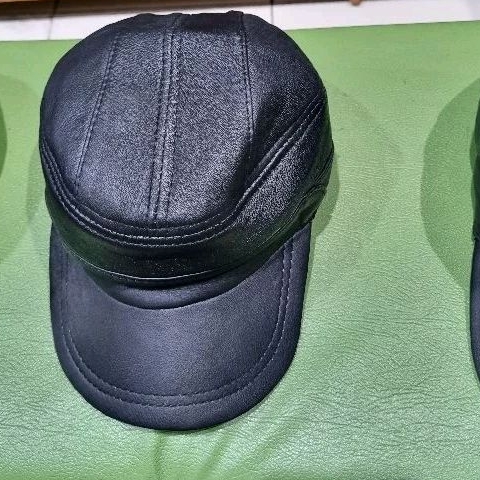 TOPI PRIA STYLE JENIS TOPI BISBOL  KULIT ASLI LEMBUT NYAMAN DIPAKAI