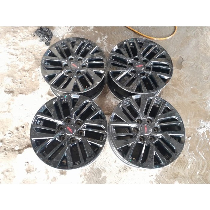 Velg Seken Bekas ori Mobil Murah Original Fortuner TRD Ring 18 Black