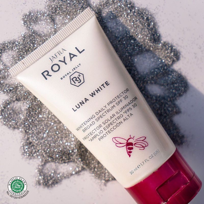 Jafra Royal Jelly Luna White Whitening Daily Protector Broad Spectrum SPF 30