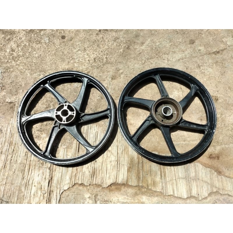 Satu set Depan Belakang Pelk Velk Velg Roda JF Racing Alumunium Aloy Racing Jupiter Z Lama Mocin 1.4