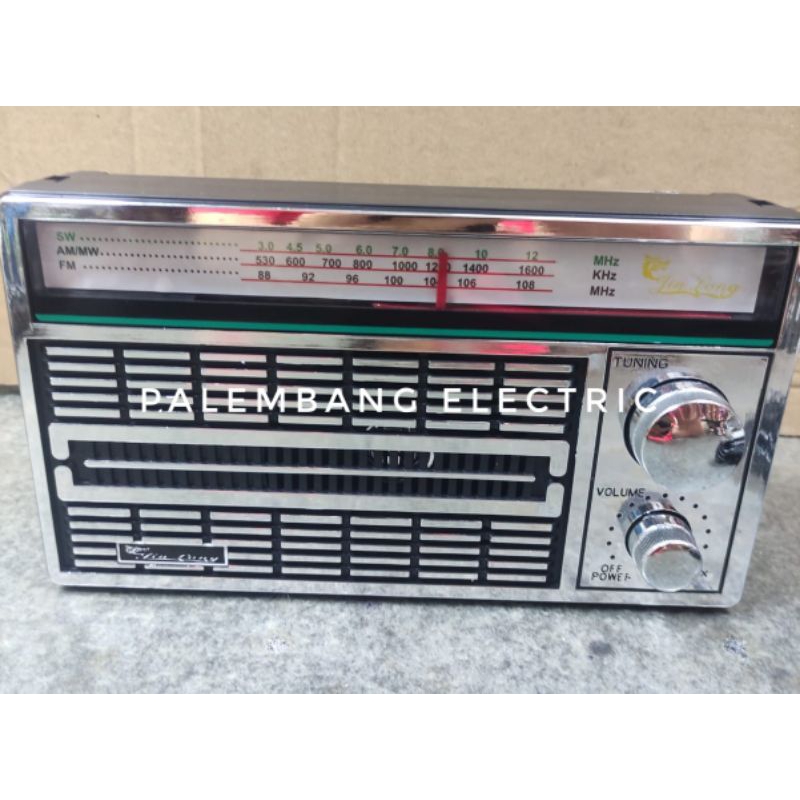 Radio AC DC portable 3 band Radio FM AM SW/ Radio jadul