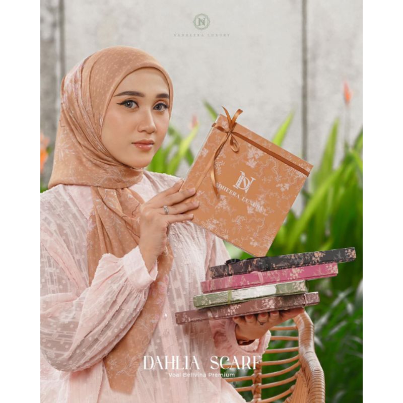 (BISA COD// FREE BOX ) HIJAB SEGIEMPAT MOTIF // DAHLIA SCARF  BY NADHEERA LUXURY