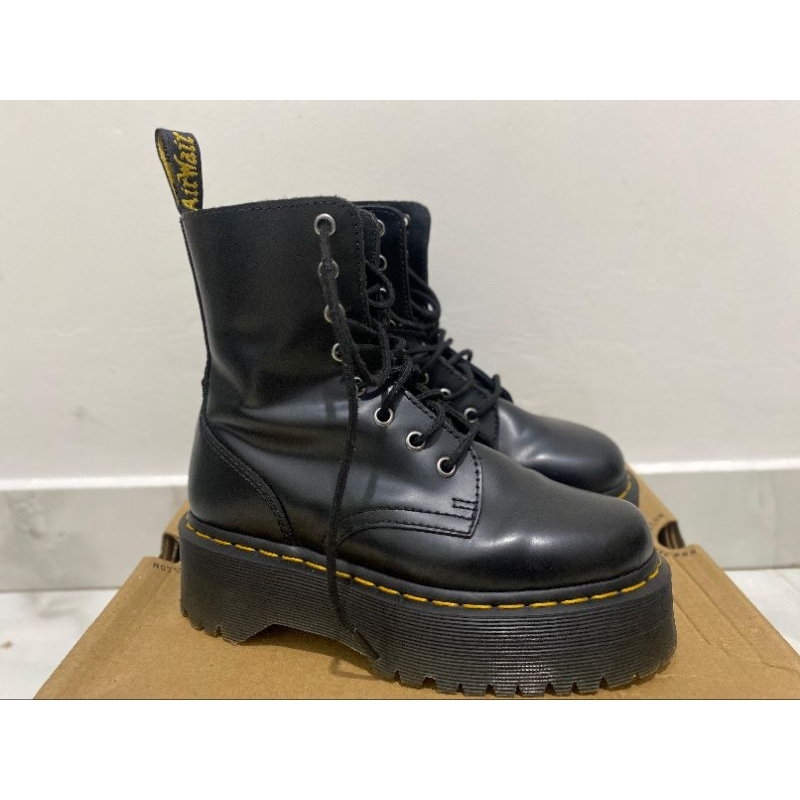 Sepatu Boots Dr. Martens
