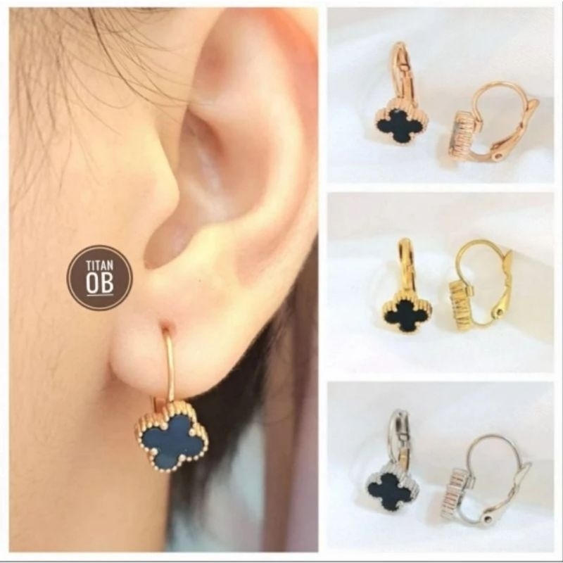 RinaXp- Anting Jepit Clover Bunga Hitam Terbaru Titanium Anti Karat Fashion Korea Jewellry Anting Si