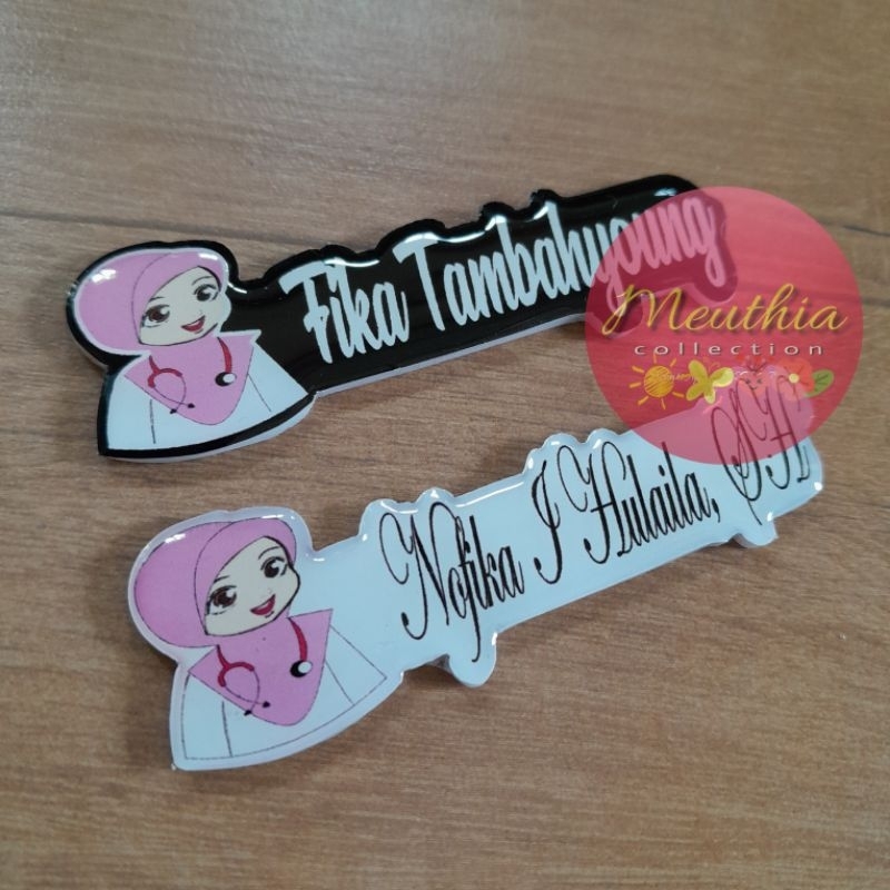 

Nametag Logo Animasi Nakes Peniti