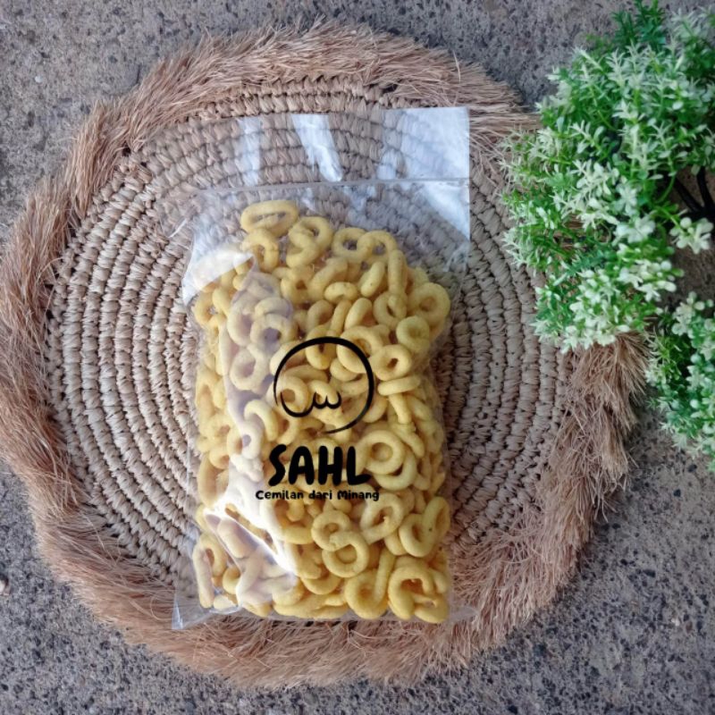 

Cemilan Karak Kaliang Angka 8 Kerupuk gurih