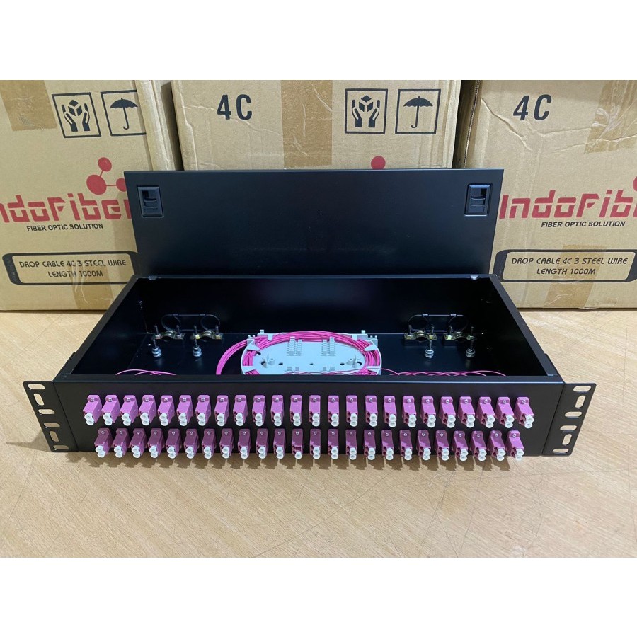 OTB 96 core LC OM4 /OTB 96 port LC OM4 multimode