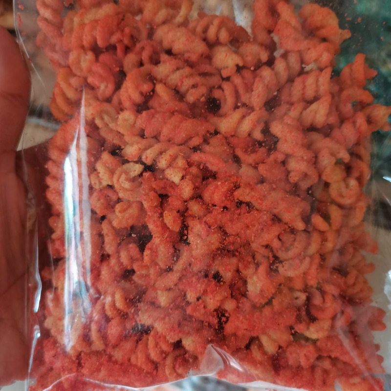 

MAKARONI SPIRAL PEDES daun jeruk ENAK UMAMAH 200gr / MAKARONI PEDES ULIR / MAKARONI ULIR PEDES