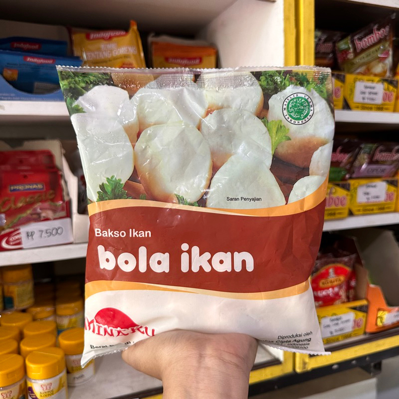 

Minaku bola ikan 500g