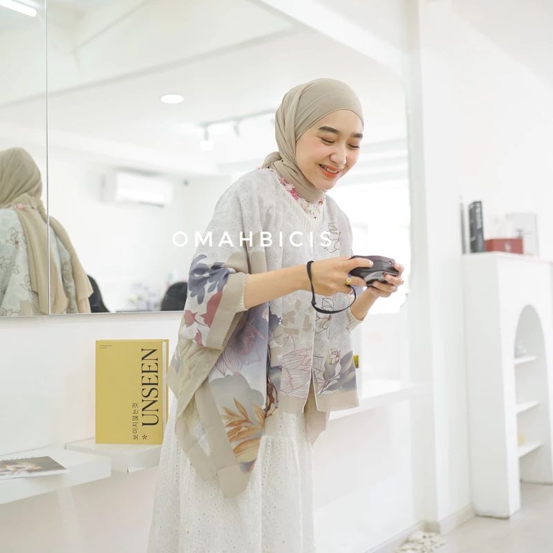 AZALEA | OUTER SCARF CROP KIMONO MOTIF PREMIUM