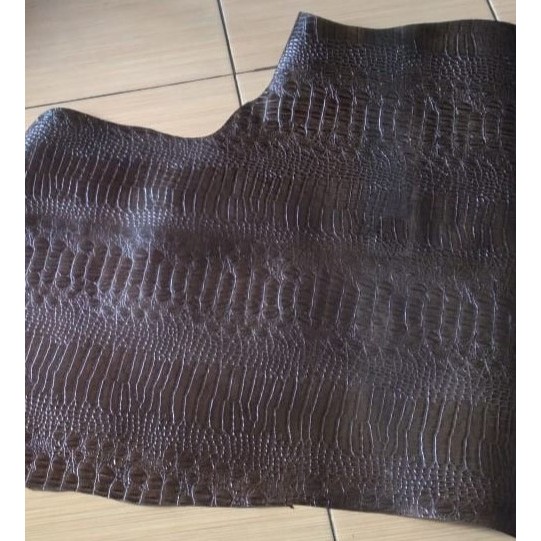 Kulit sapi lembaran motif emboss buaya croco
