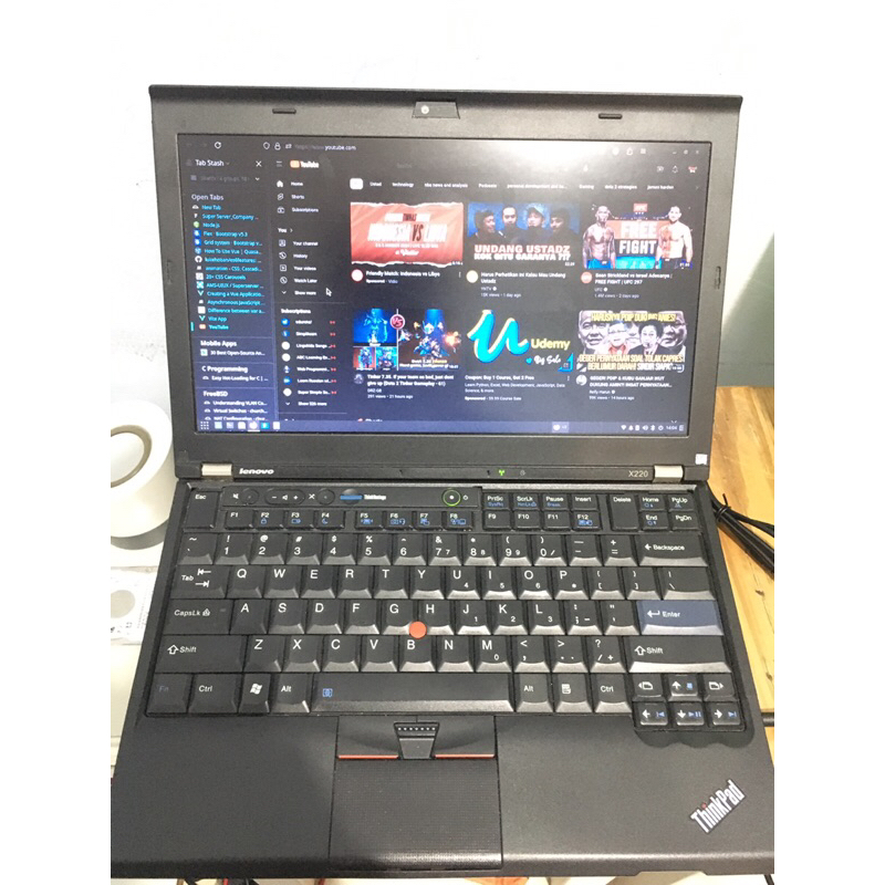 lenovo thinkpad x220 ram 16GB ssd 128GB + 256GB CPU i5 gen 2