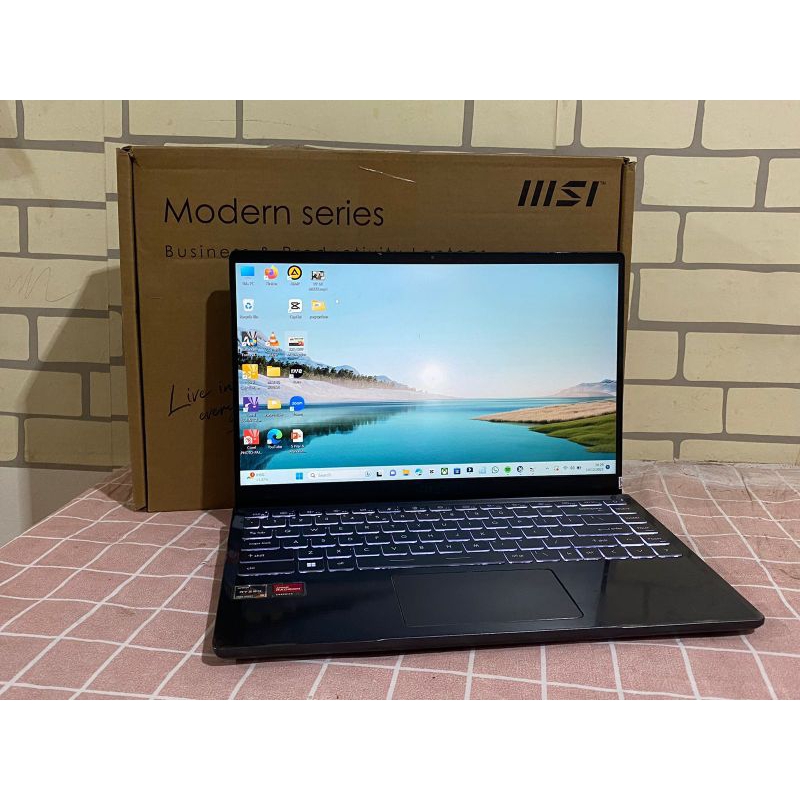 Msi modern 14b5m Amd ryzen 5 5500u Amd radeon Ram 8gb Ssd 512gb