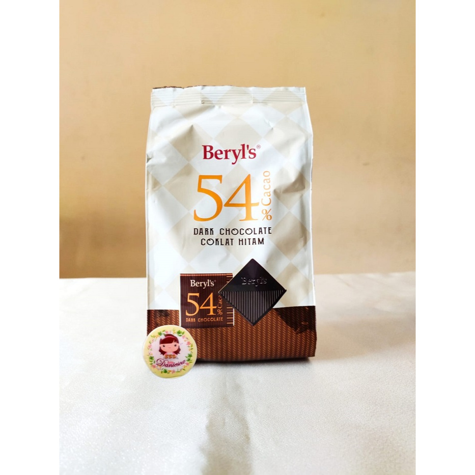 

.Coklat Import I Beryl's 54% Dark Chocolate coklat hitam malaysia halal ( ds bgr )