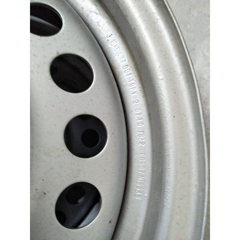 velg kaleng R15 Nissan