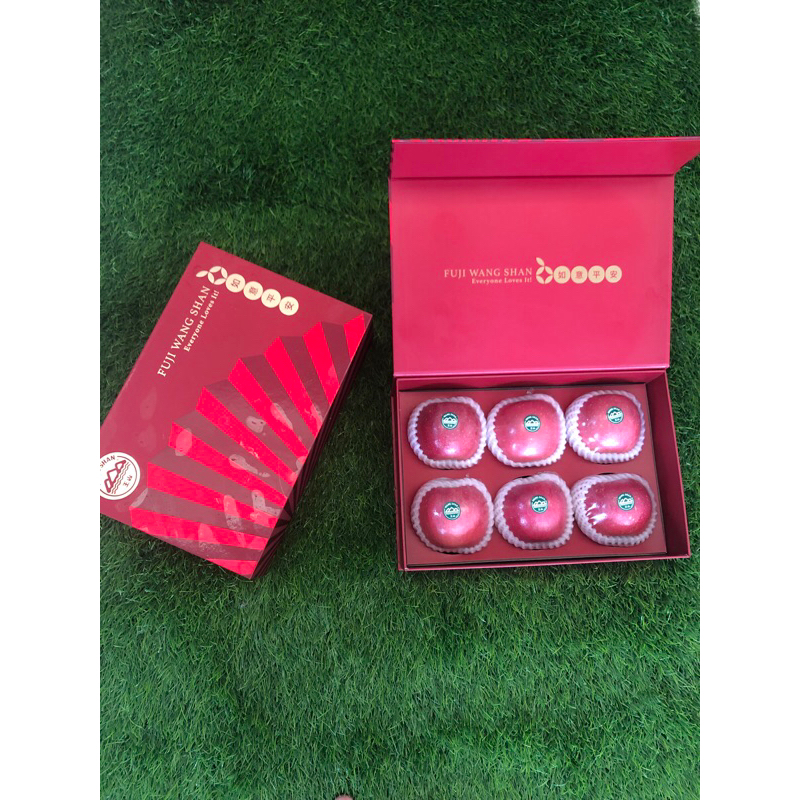 

Apel Fuji Wangshan Giftpack isi 6pcs /box