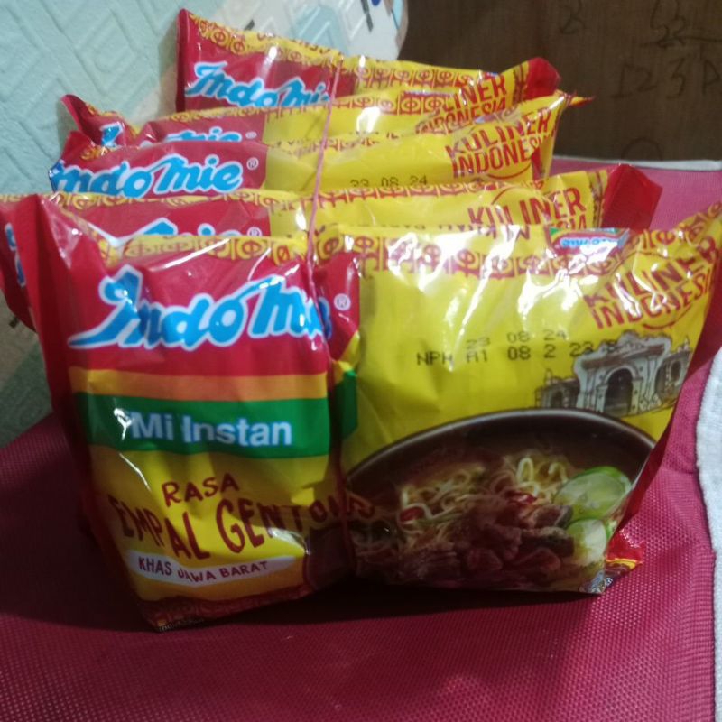 

5 pcs Indomie empal gentong