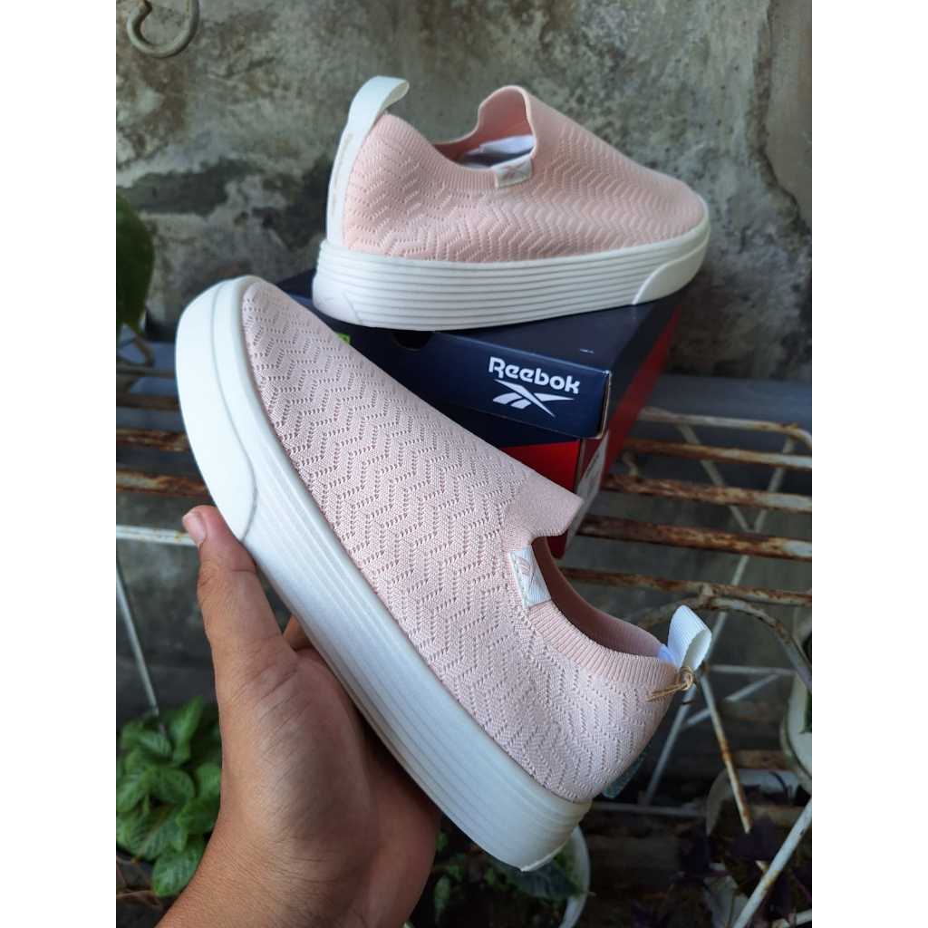 REEBO ONLUX SLIP ON / SEPATU WANITA REEBOK / SEPATU RUNNING WOMEN