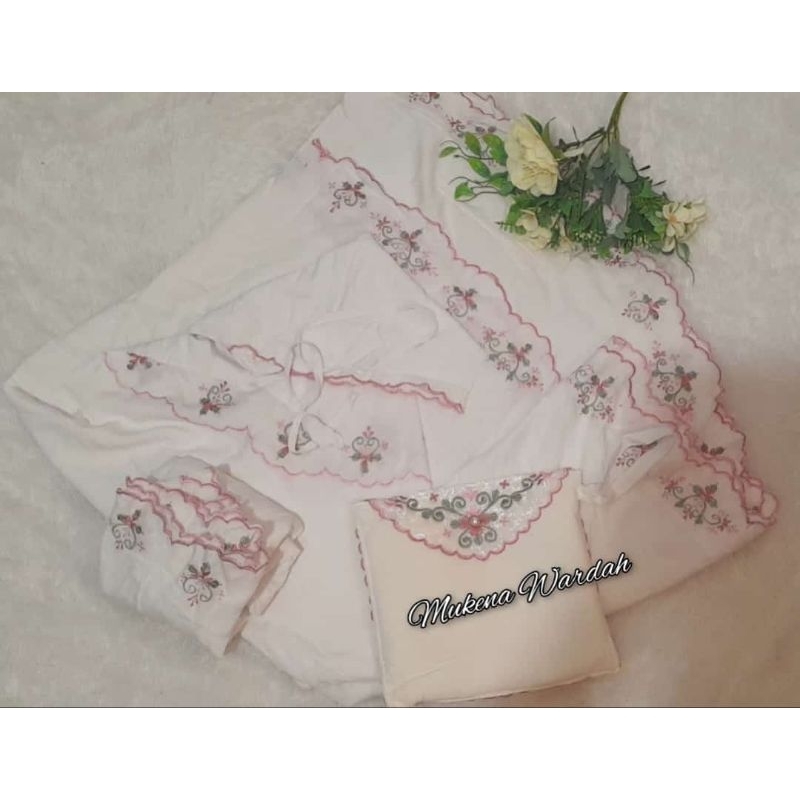 Mukena Wardah 030124