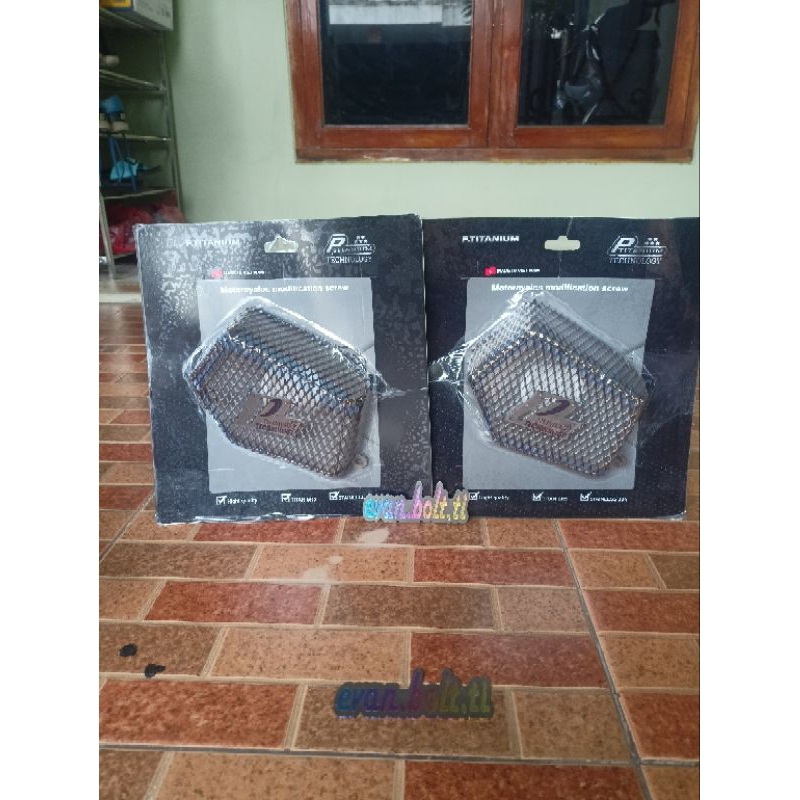 COVER HUGGER AIRBLADE TITANIUM BY P-TITANIUM ORIGINAL vietnam