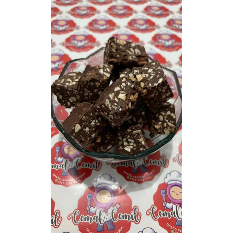 

COKLAT NYA CEMAL CEMIL