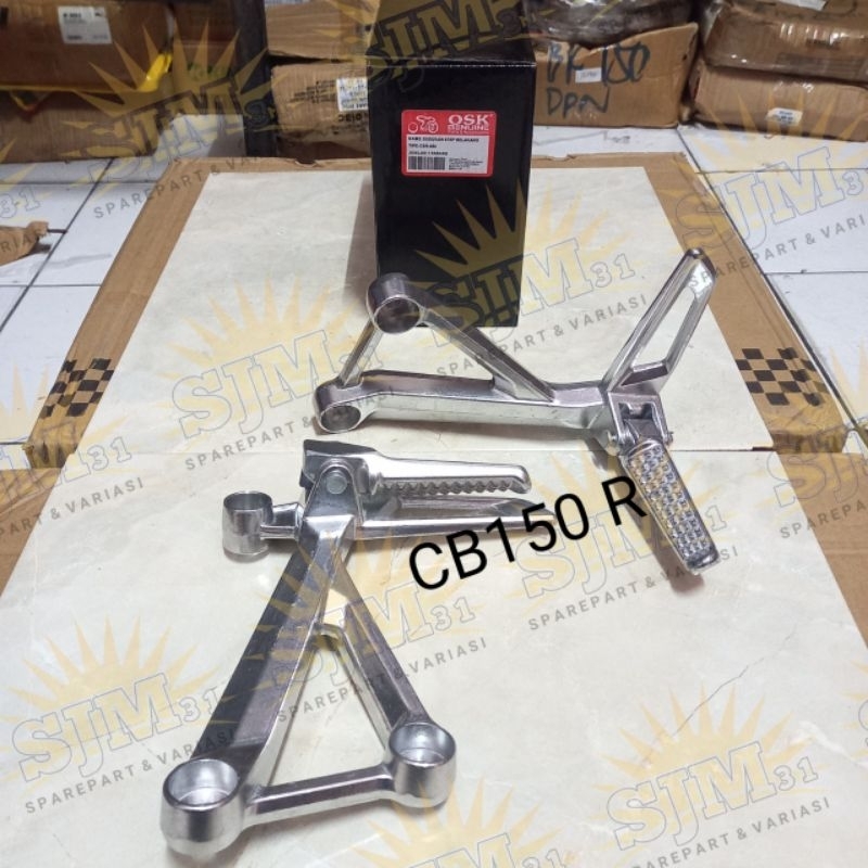 Kedudukan footstep belakang Cb150R
